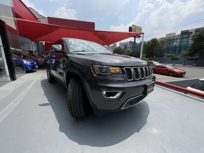 2021 Jeep GRAND CHEROKEE LIMITED LUJO V6