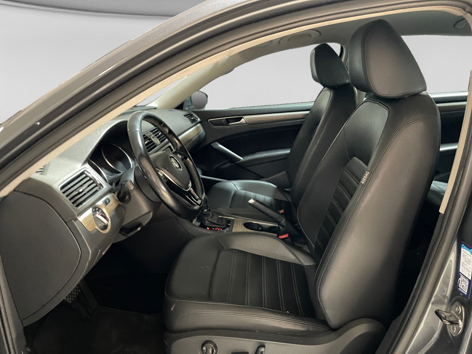 2017 Volkswagen PASSAT PASSAT SPORTLINE