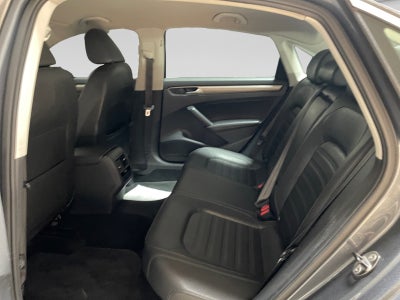 2017 Volkswagen PASSAT PASSAT SPORTLINE