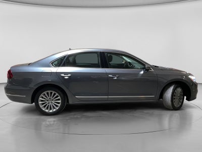 2017 Volkswagen PASSAT PASSAT SPORTLINE