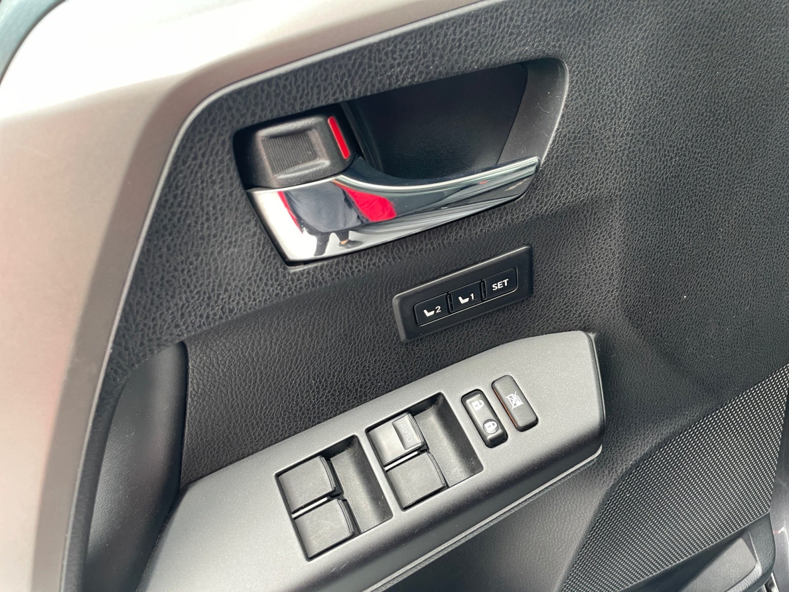 2018 Toyota RAV4 2.5 XLE PLUS 4WD AT