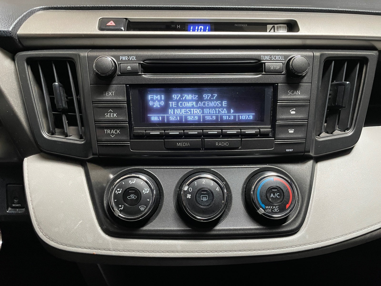 2015 Toyota RAV4 RAV4 4X2 LE BASE