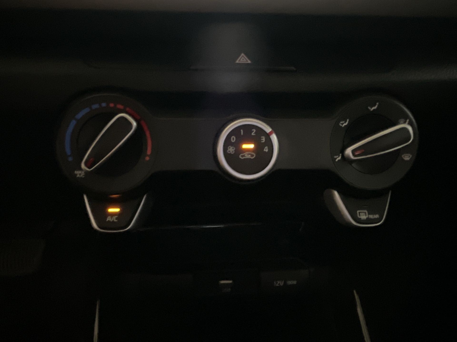 2023 Kia RIO LX TA