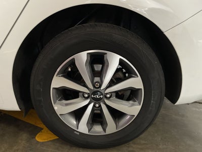2023 Kia RIO LX TA
