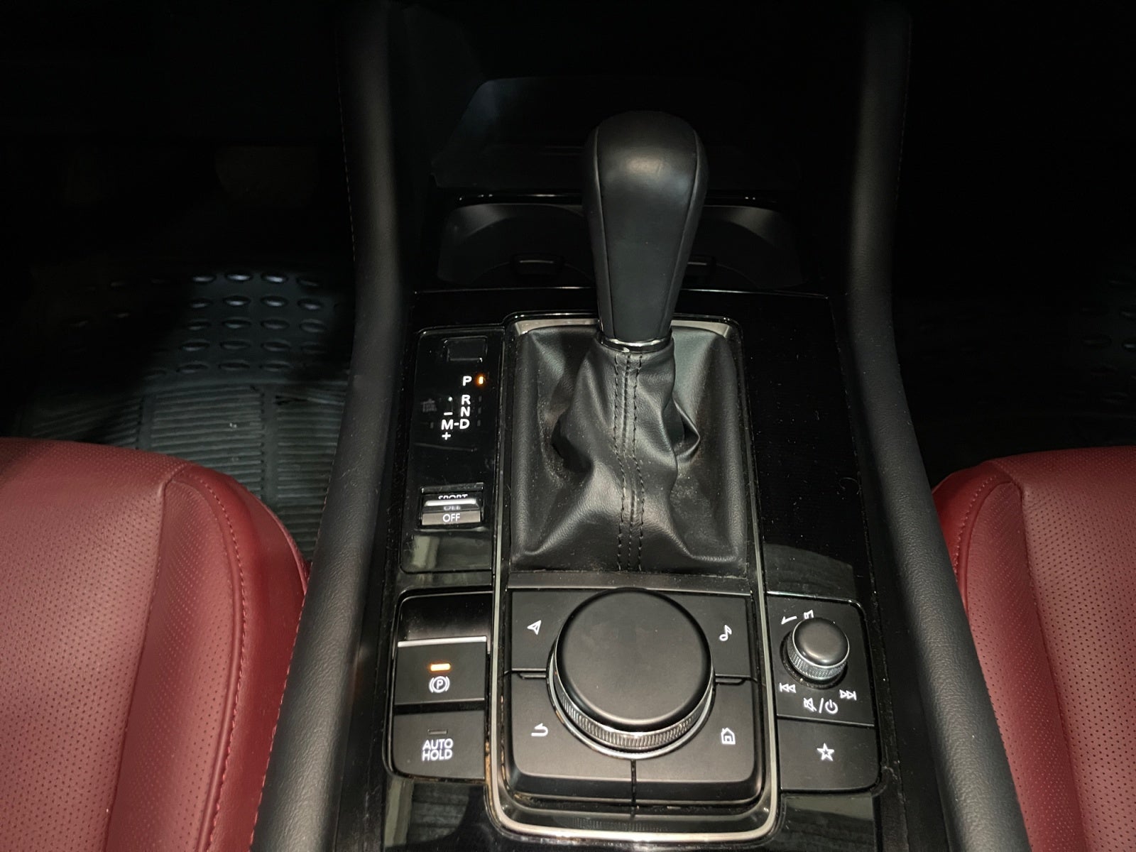 2024 Mazda Mazda 3 SIGNATURE SEDAN