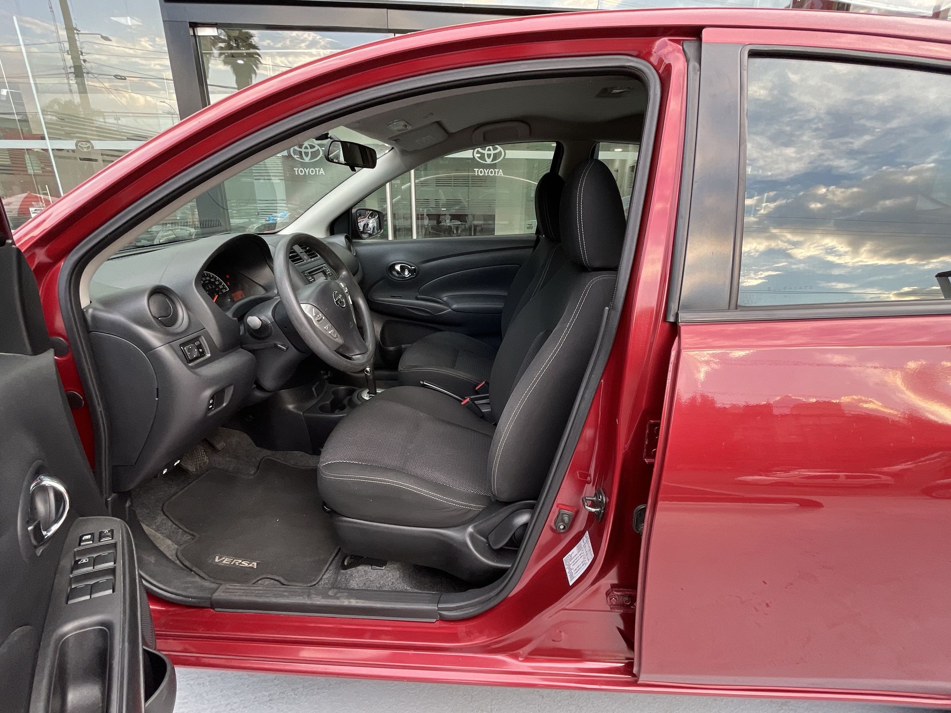 2018 Nissan VERSA SENSE AT AC