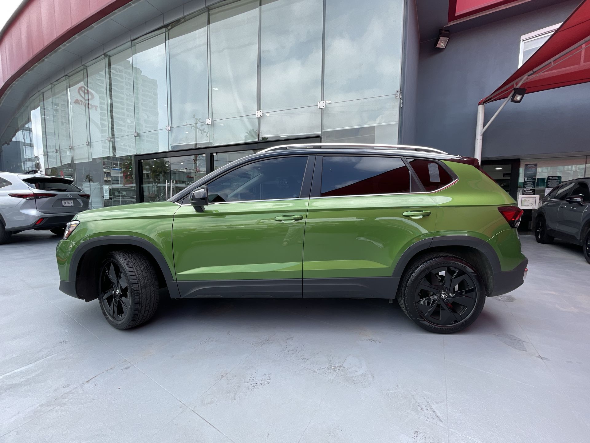 2025 Volkswagen TAOS HIGHLINE