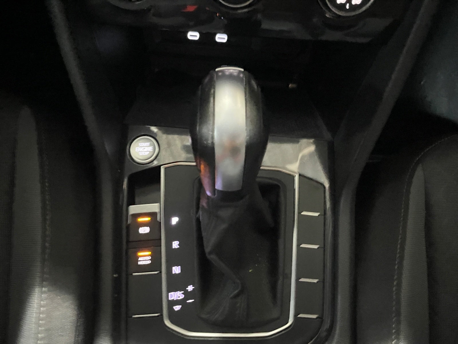 2020 Volkswagen TIGUAN TRENDLINE PLUS