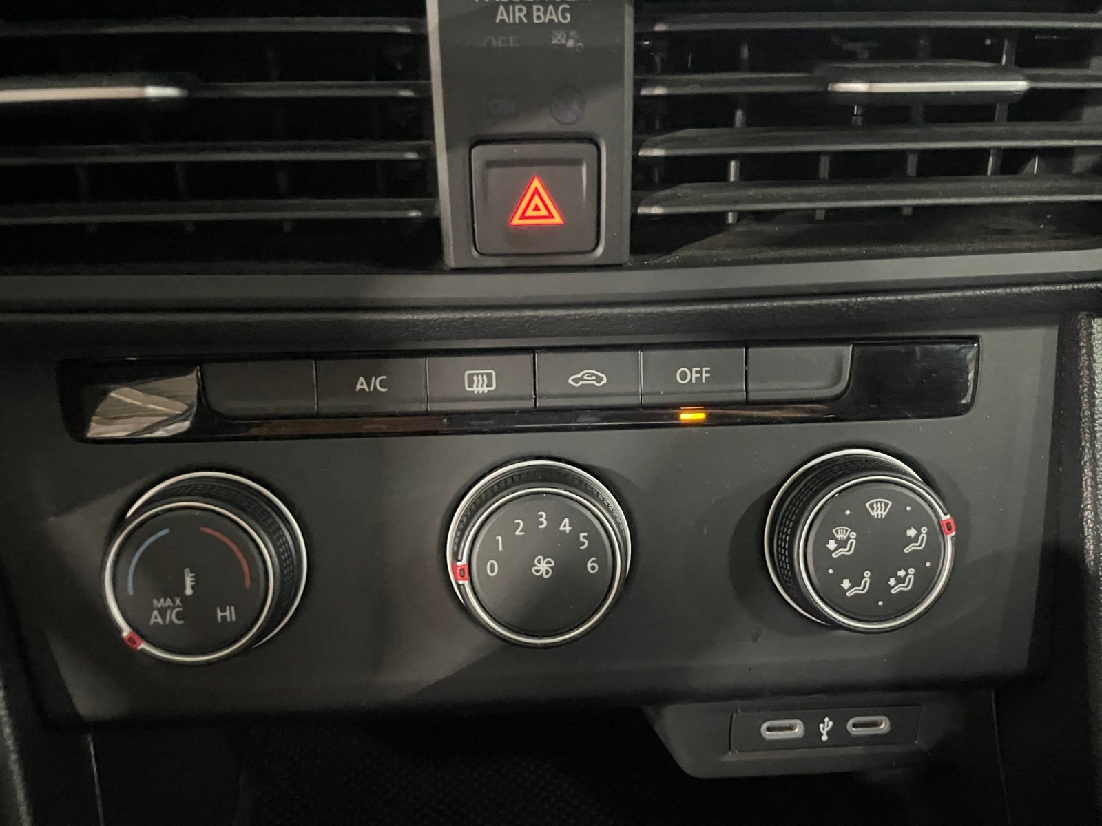 2024 Volkswagen JETTA TRENDLINE TIP.