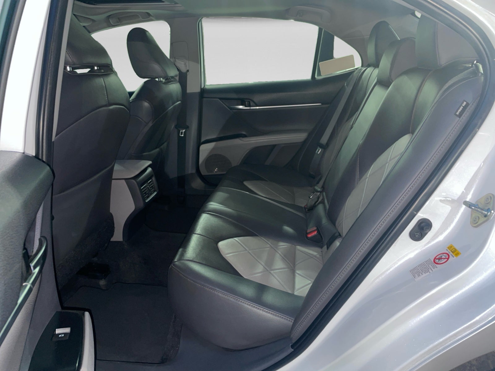2019 Toyota CAMRY XLE