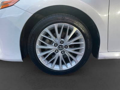 2019 Toyota CAMRY XLE