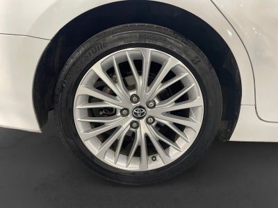 2019 Toyota CAMRY XLE