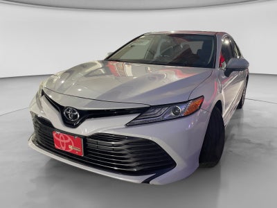 2019 Toyota CAMRY XLE