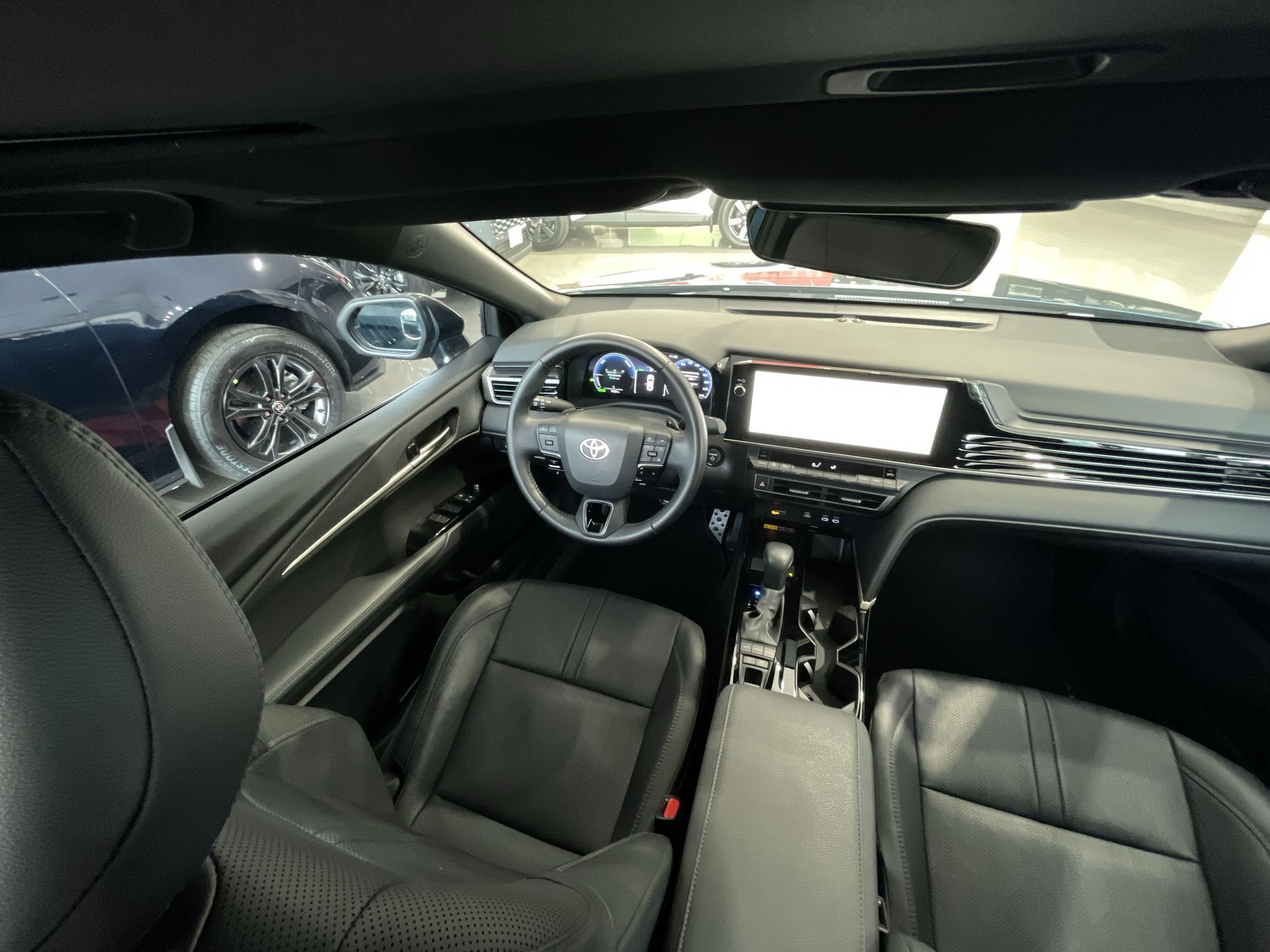 2025 Toyota CAMRY XSE BI-TONE HEV