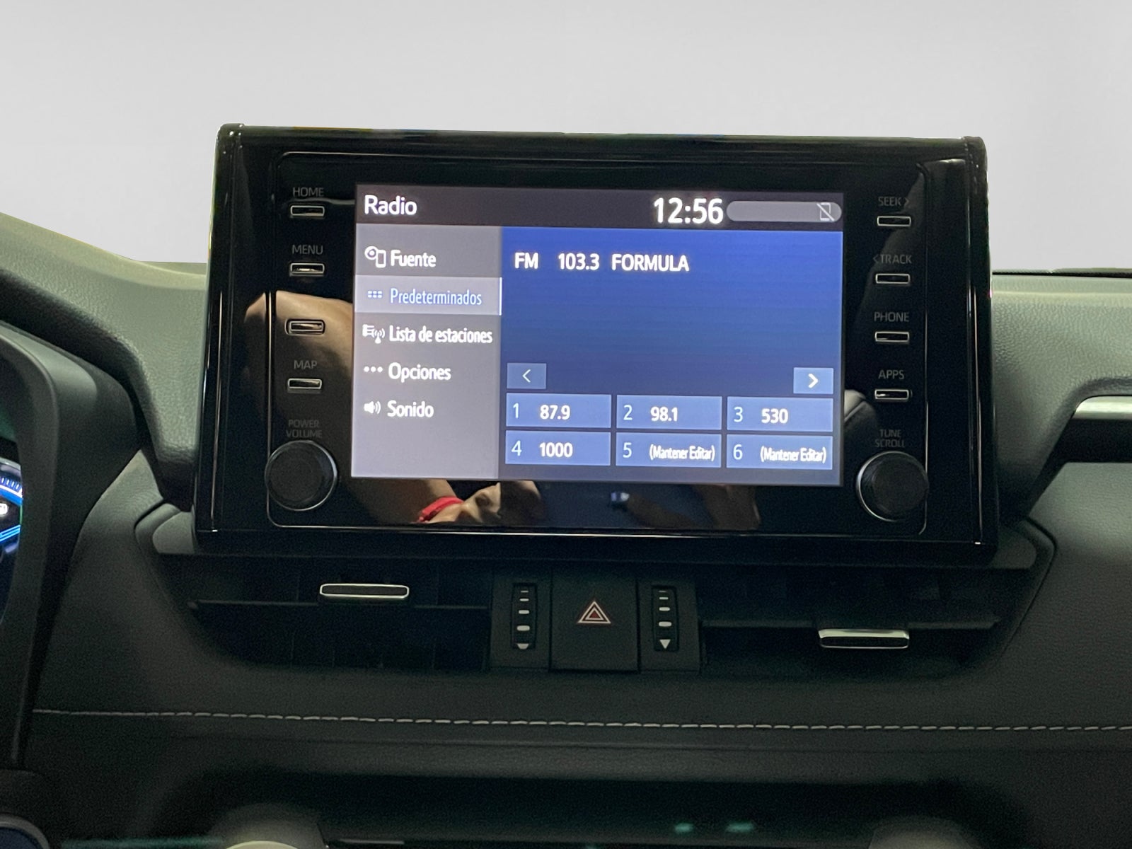 2022 Toyota RAV4 LIMITED HV