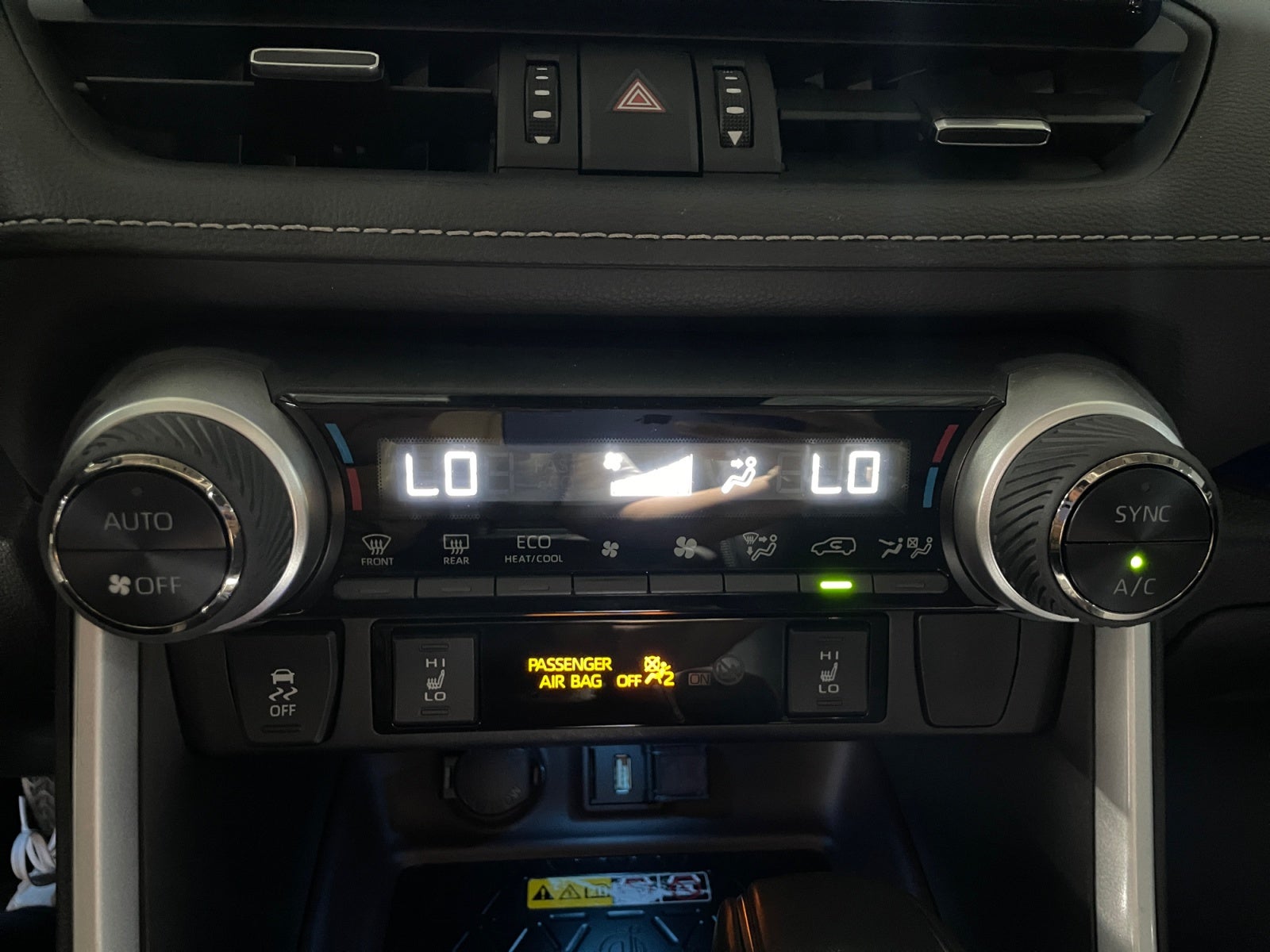 2022 Toyota RAV4 LIMITED HV