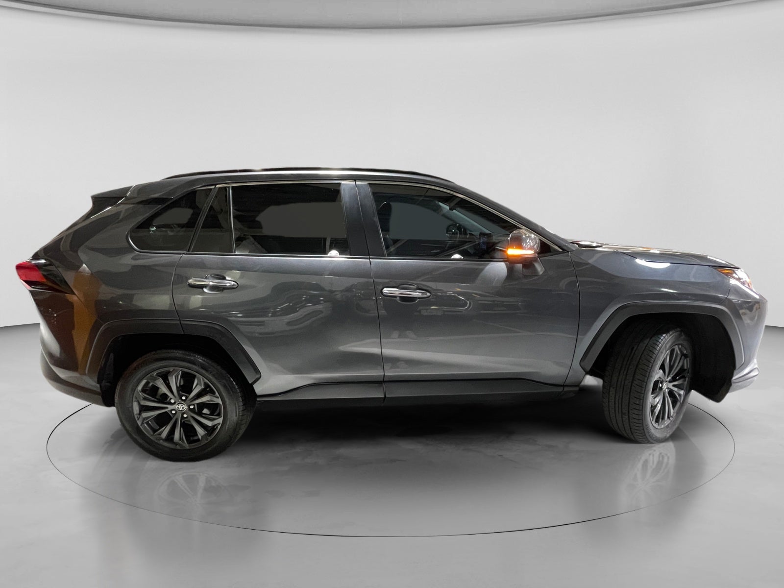 2022 Toyota RAV4 LIMITED HV