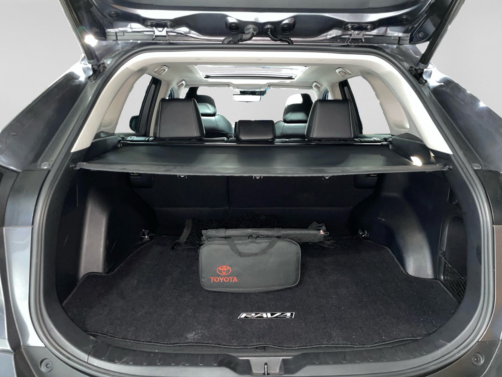 2022 Toyota RAV4 LIMITED HV