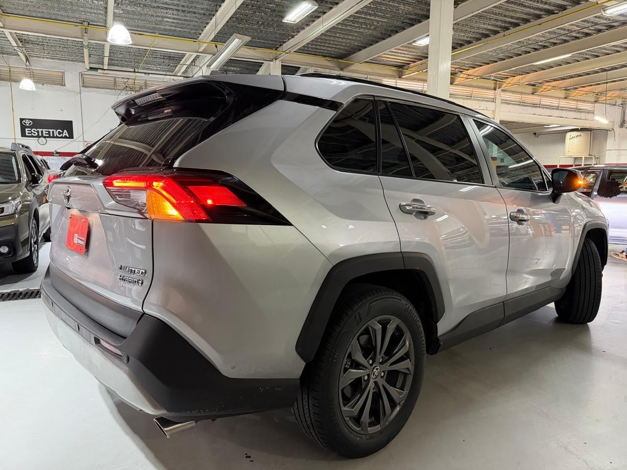 2023 Toyota RAV4 LIMITED HV