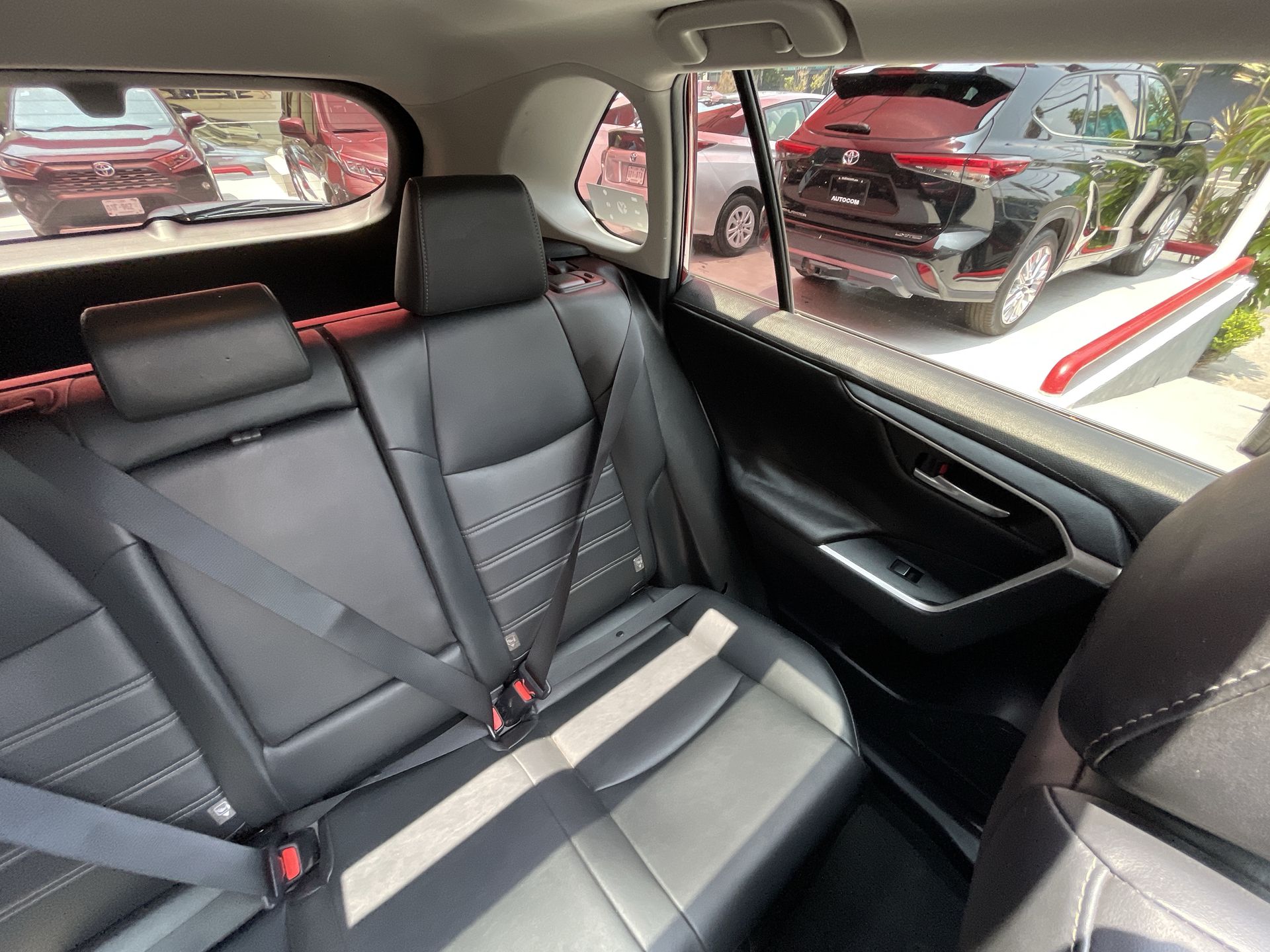 2021 Toyota RAV4 LIMITED HV