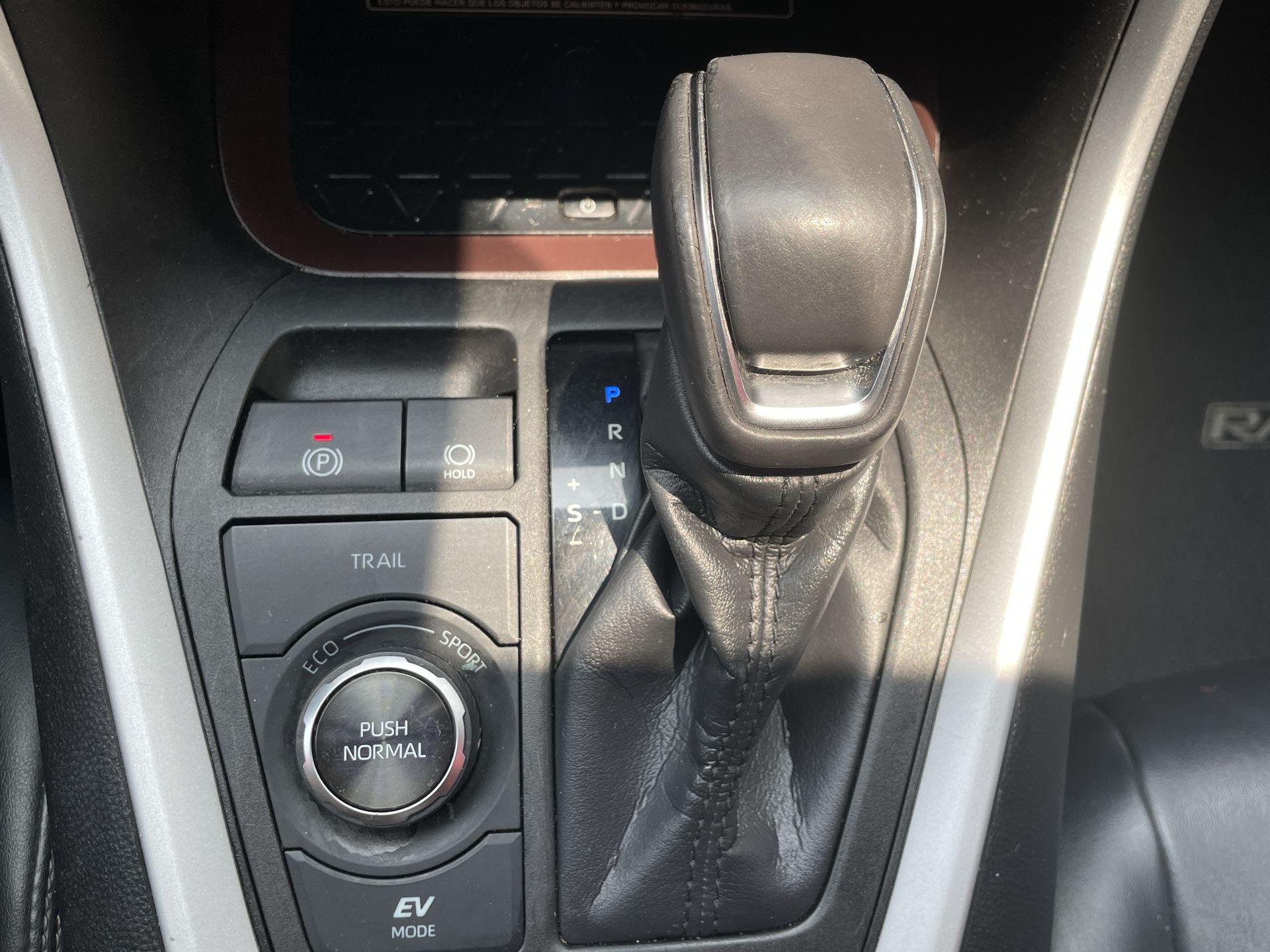 2021 Toyota RAV4 LIMITED HV