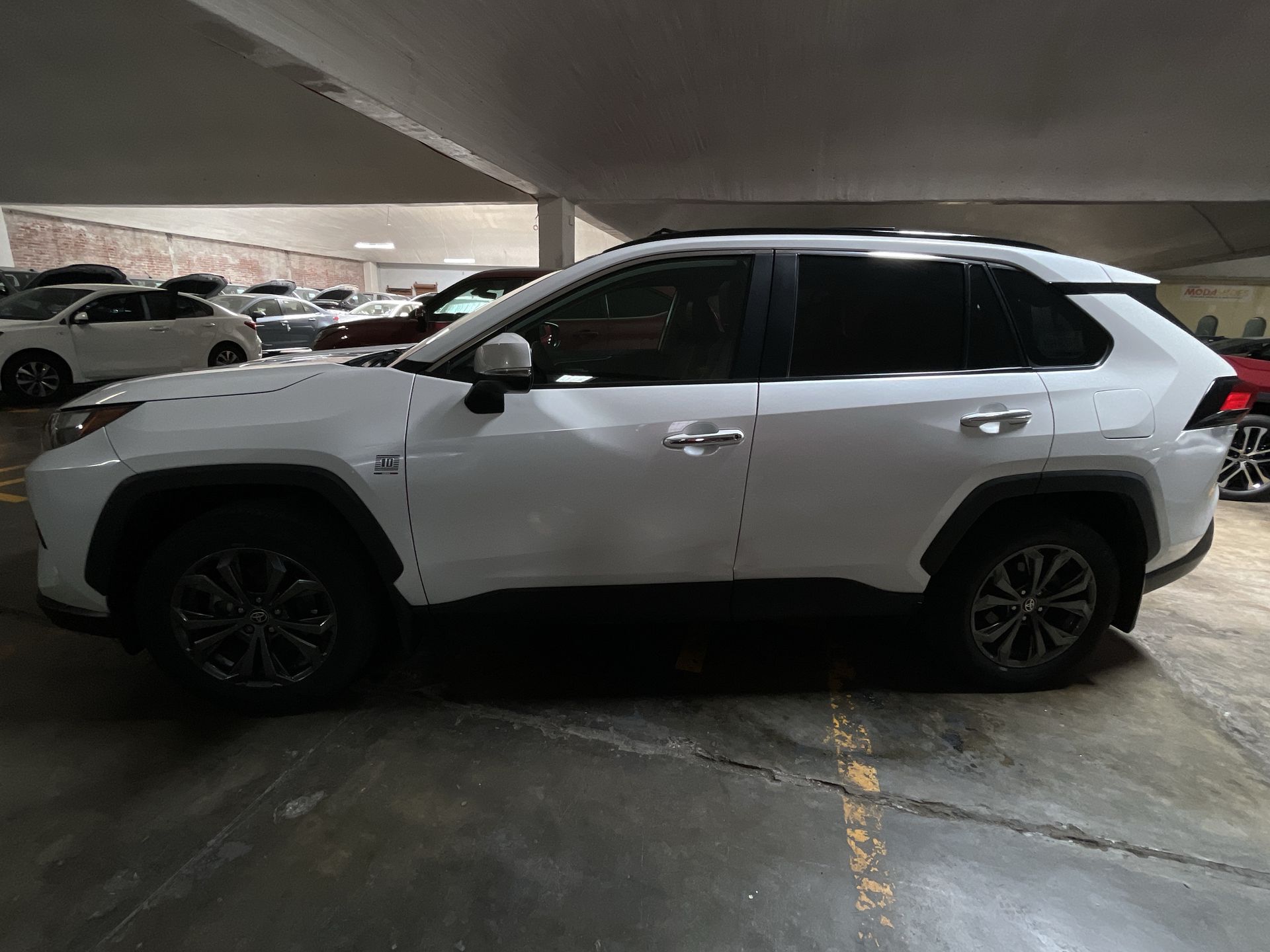2023 Toyota RAV4 LIMITED HV