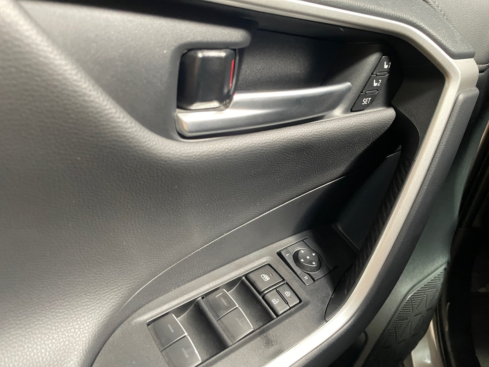 2025 Toyota RAV4 LTD HEV