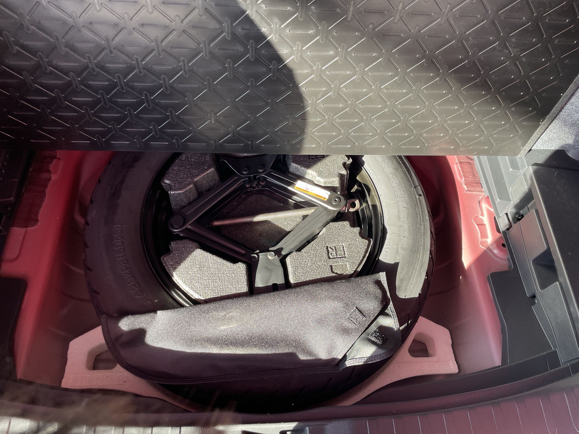 2024 Toyota RAV4 LIMITED HV