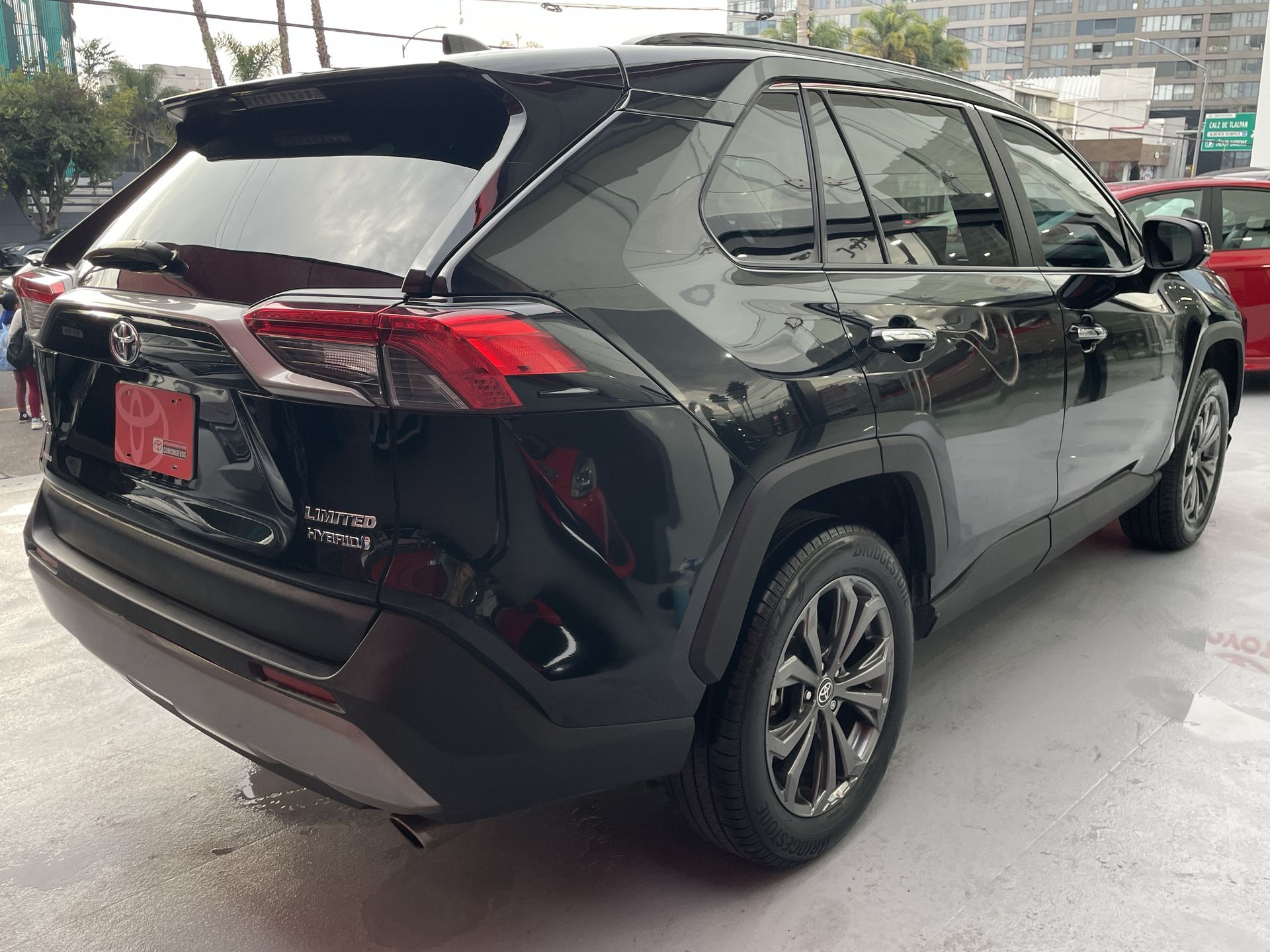 2024 Toyota RAV4 LIMITED HV