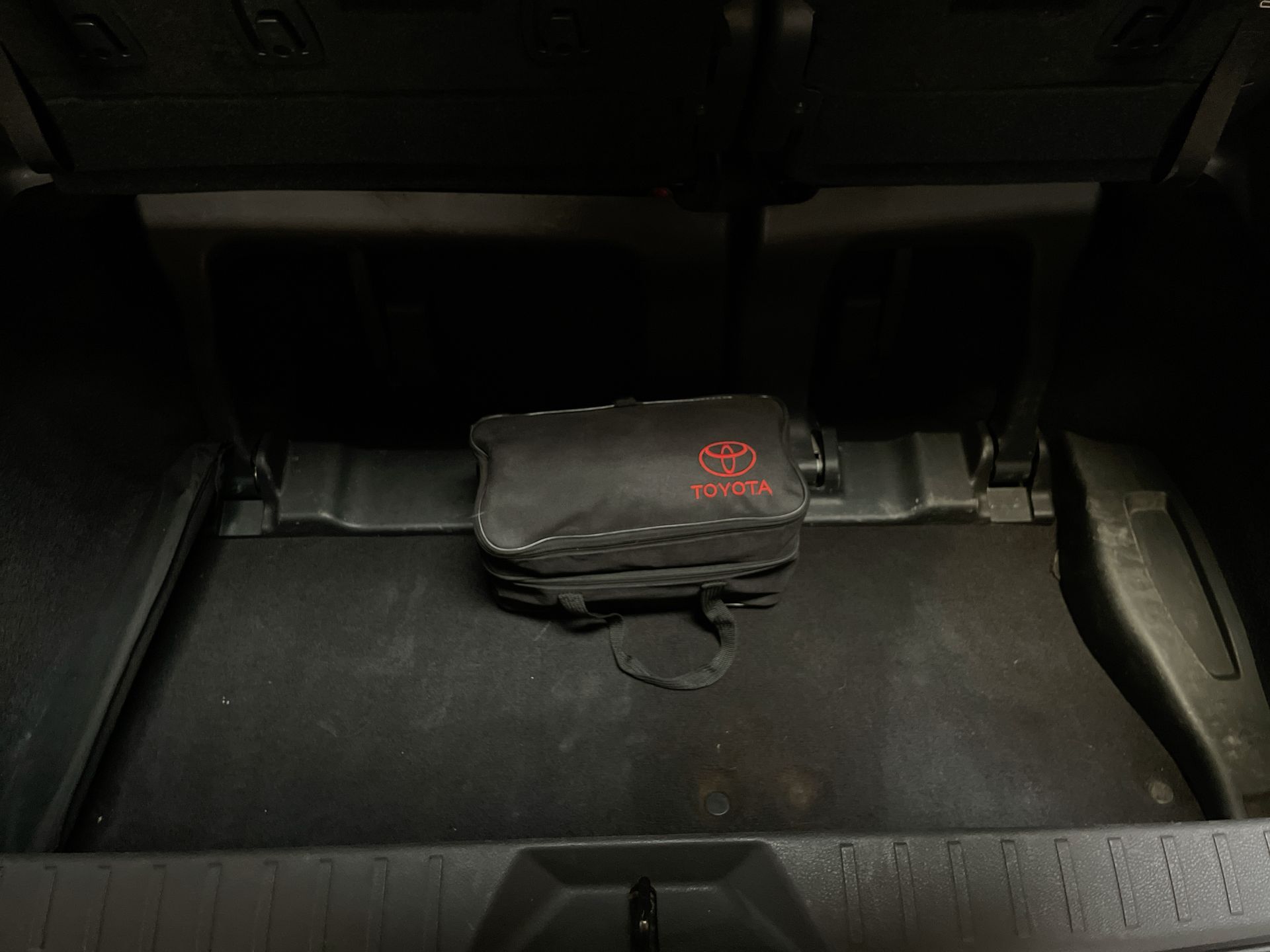 2022 Toyota SIENNA LIMITED