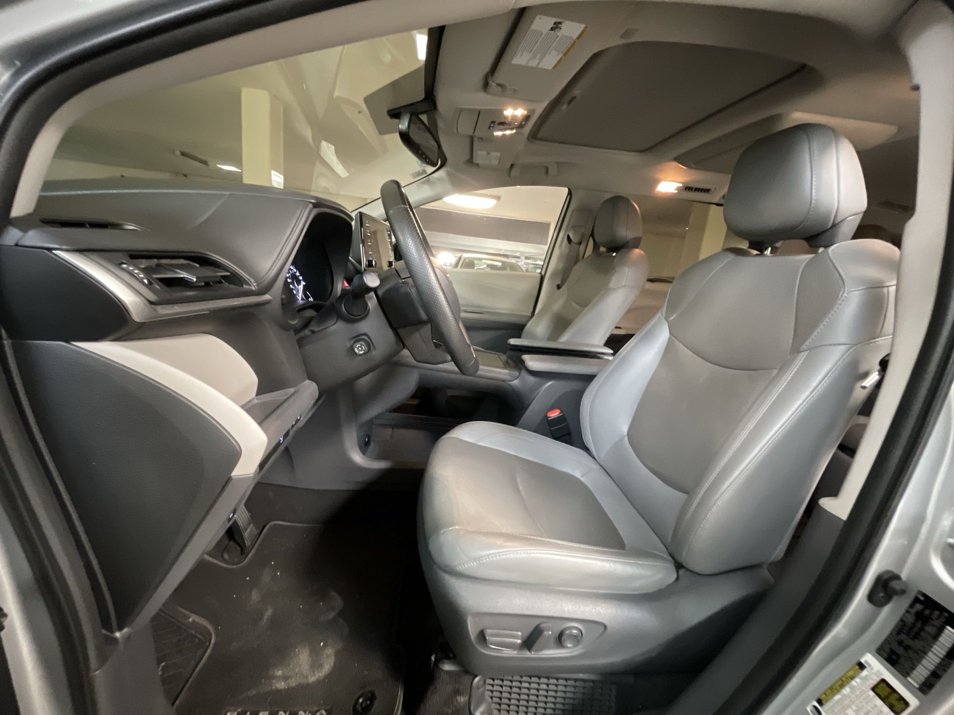 2021 Toyota SIENNA LIMITED