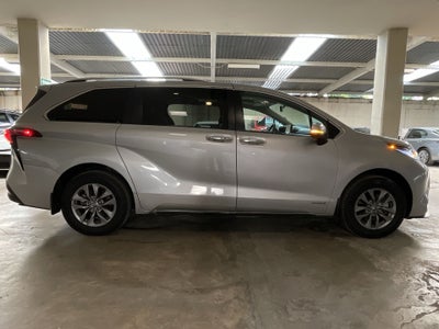 2021 Toyota SIENNA LIMITED