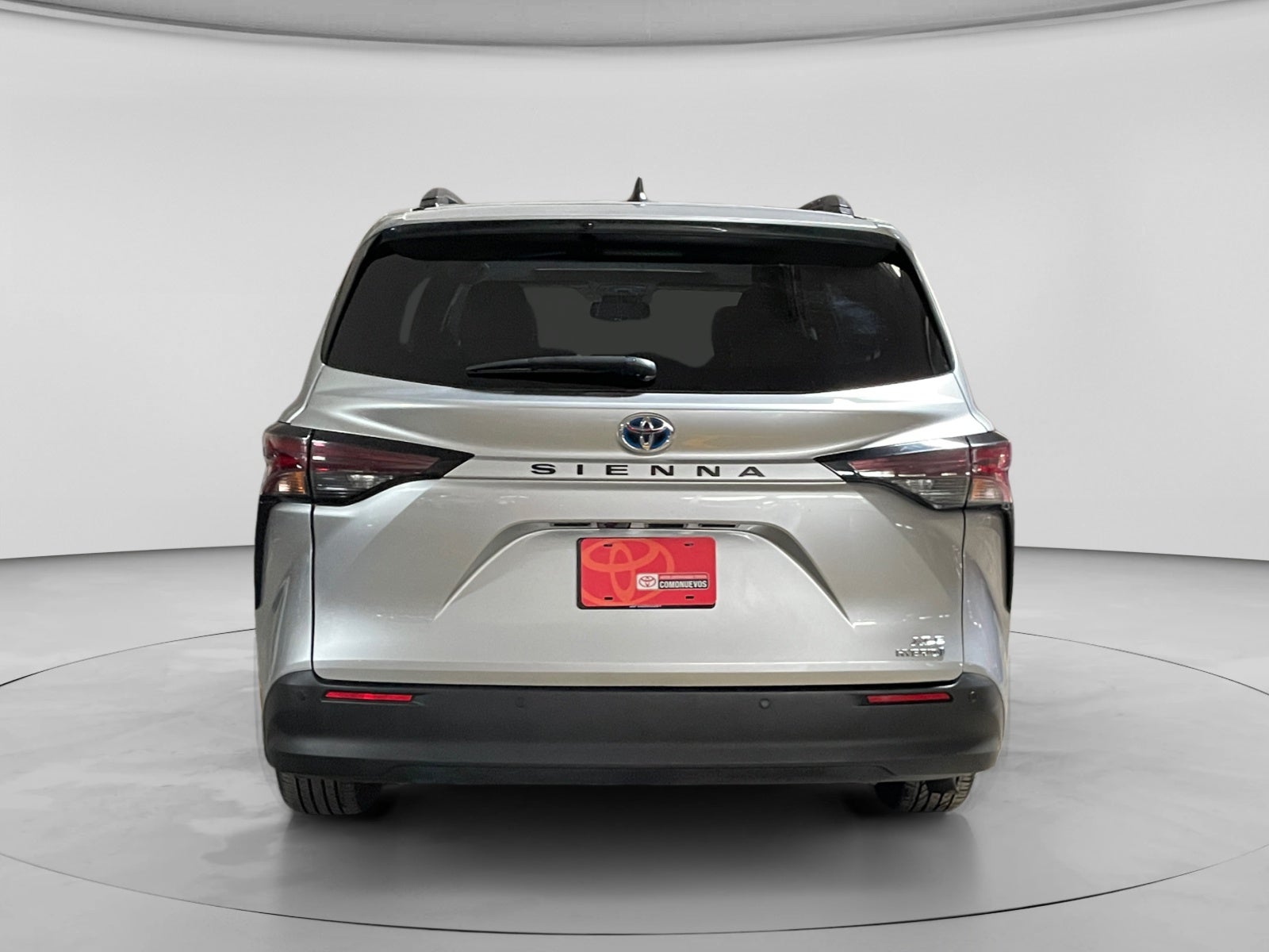 2023 Toyota SIENNA XLE PIEL