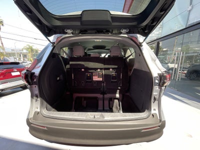 2022 Toyota SIENNA LE