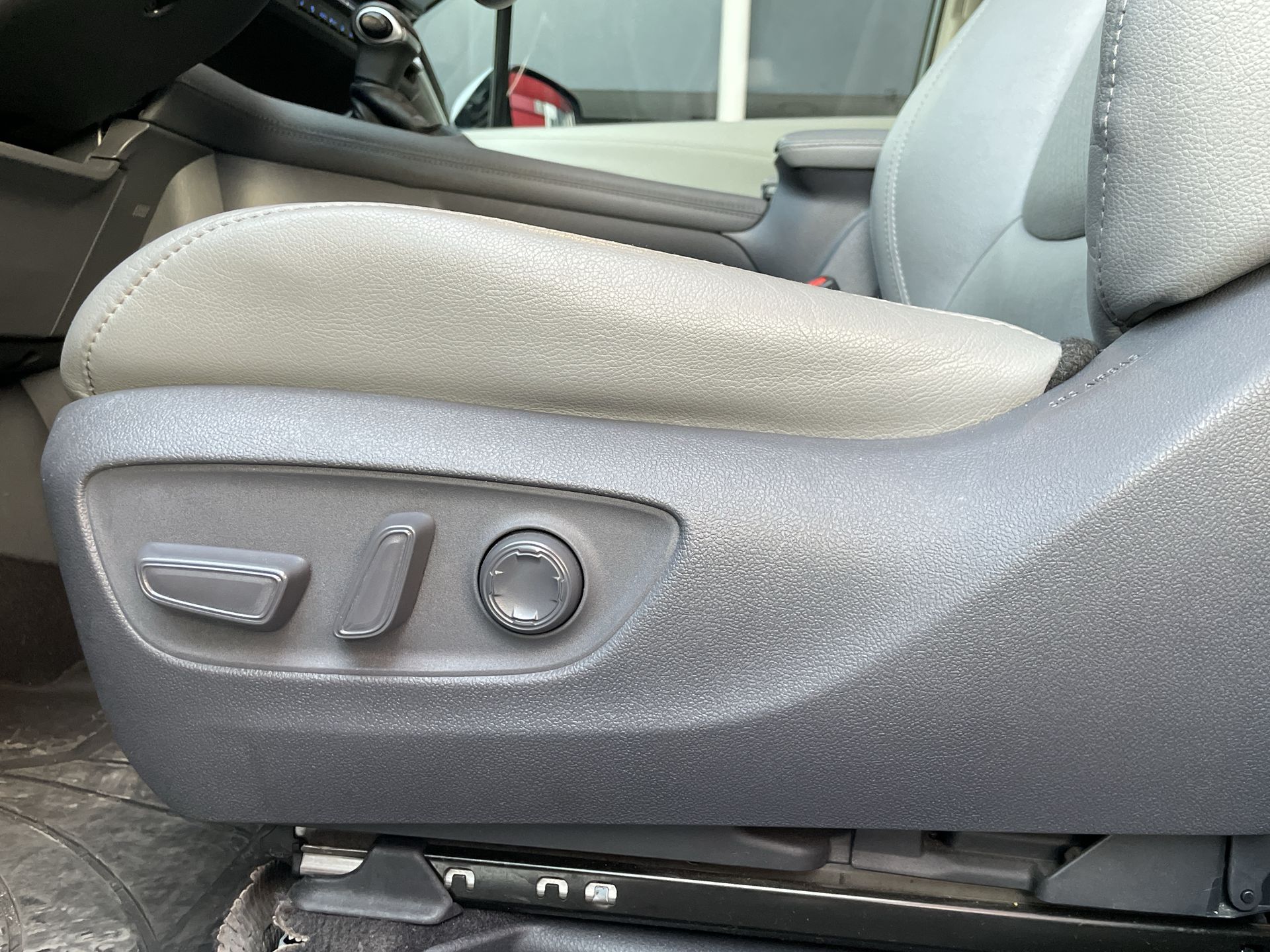 2021 Toyota SIENNA LIMITED