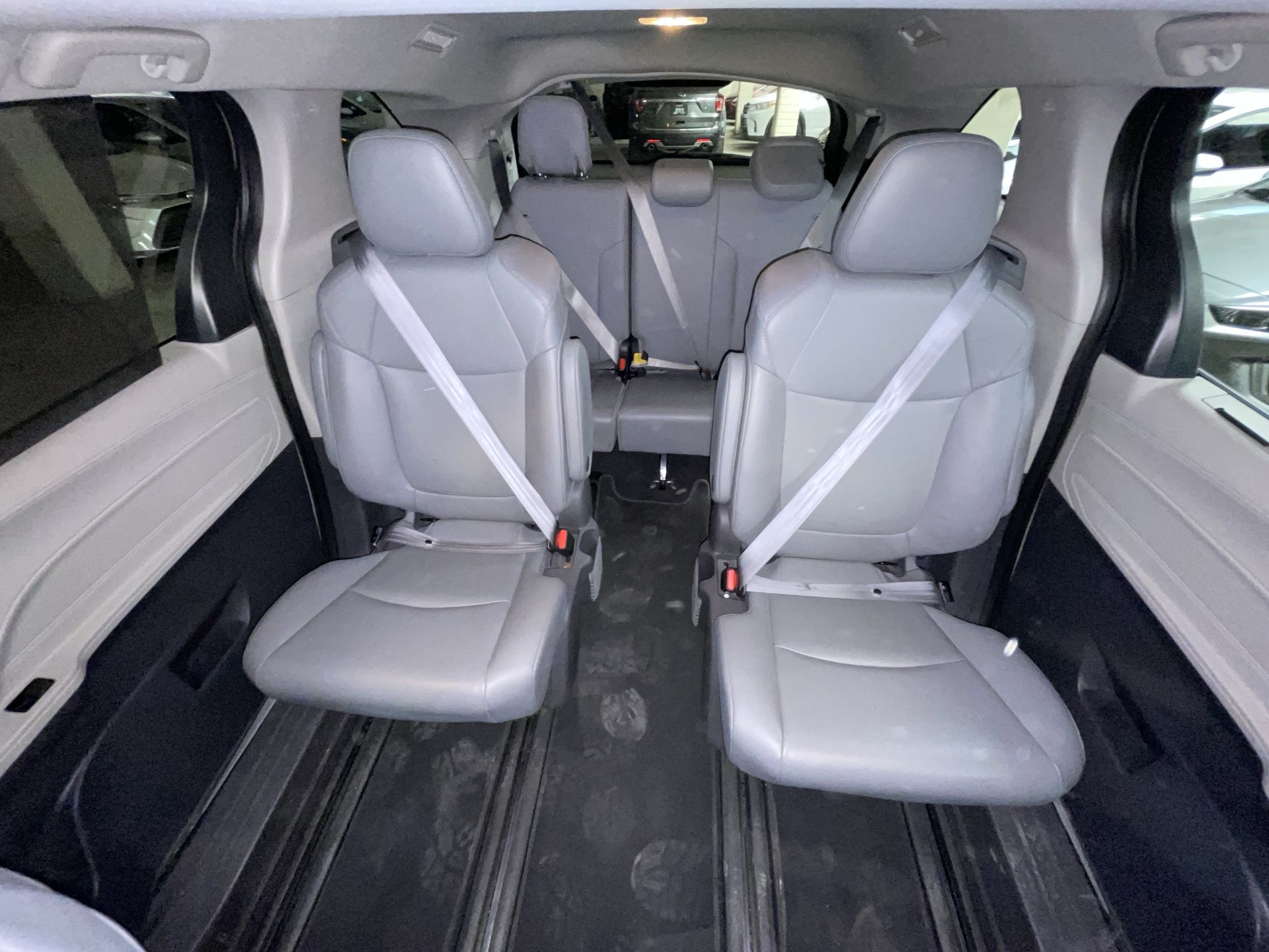 2021 Toyota SIENNA XLE PIEL