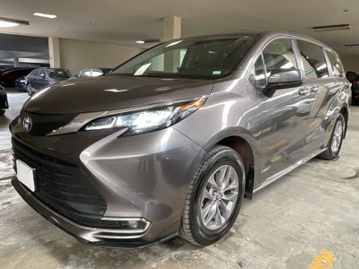 2021 Toyota SIENNA XLE PIEL