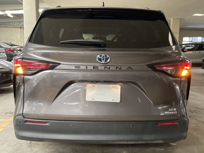 2021 Toyota SIENNA XLE PIEL