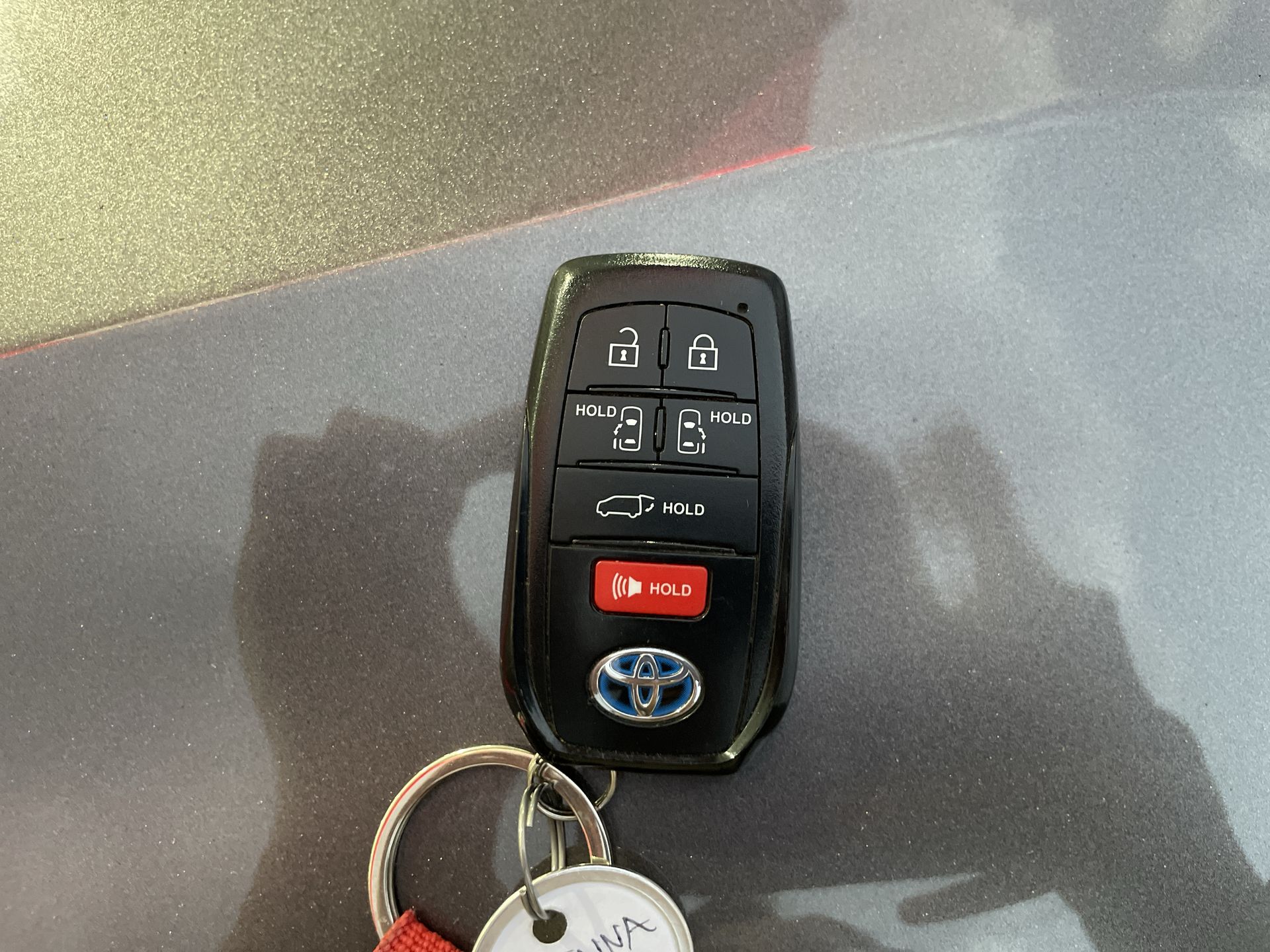 2022 Toyota SIENNA XLE PIEL