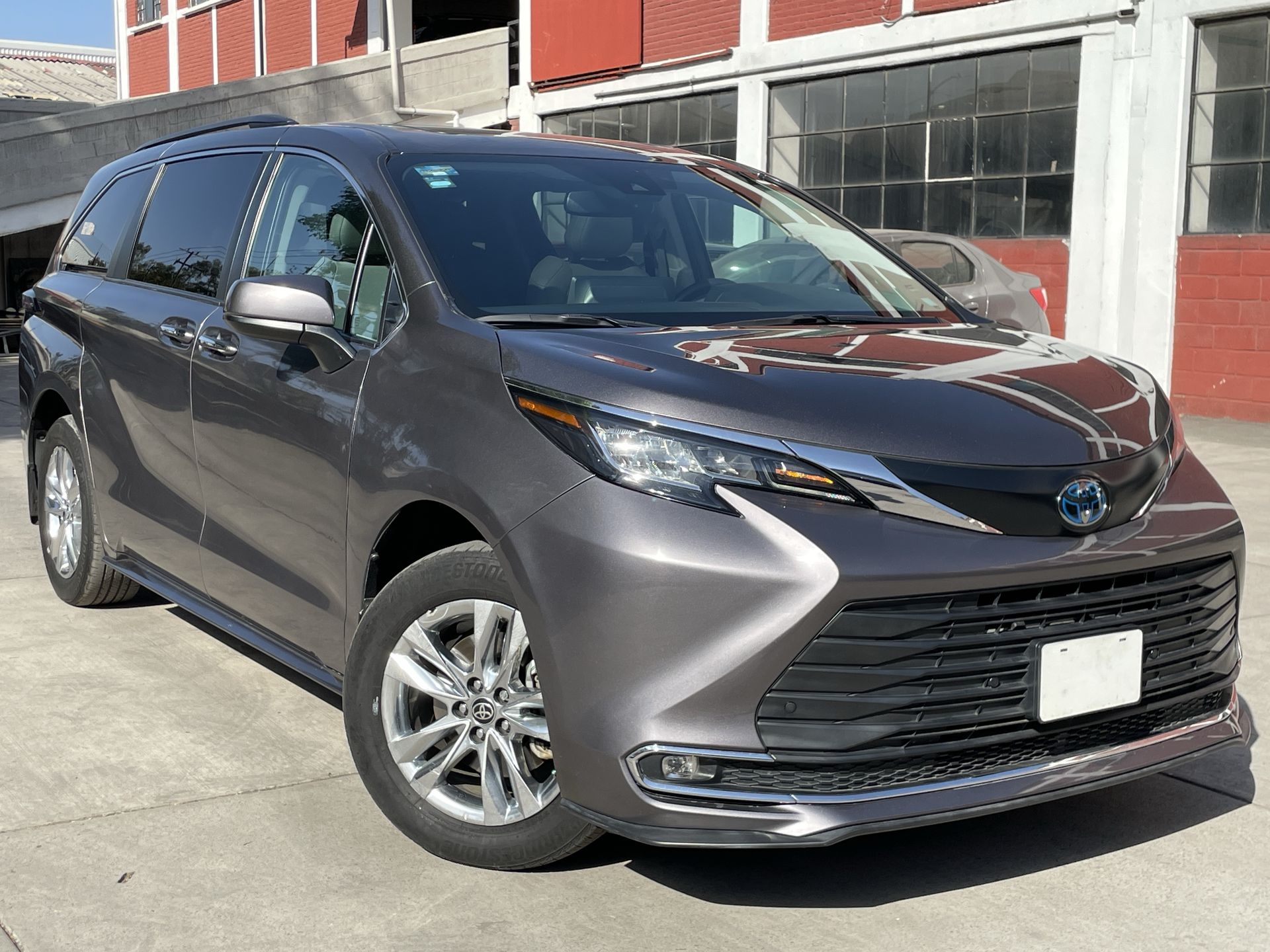 2022 Toyota SIENNA XLE PIEL