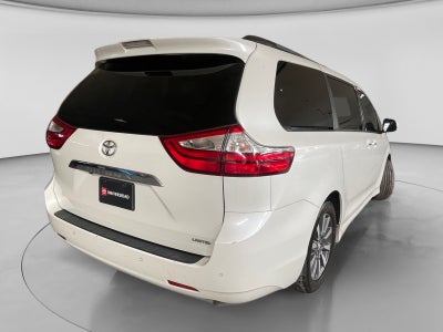 2018 Toyota SIENNA LIMITED