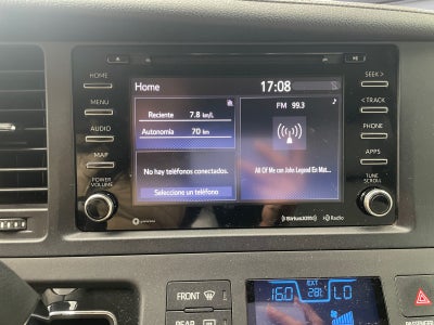 2019 Toyota SIENNA XLE