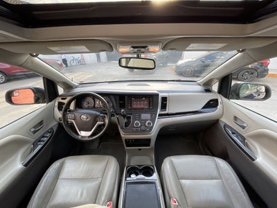2019 Toyota SIENNA XLE PIEL