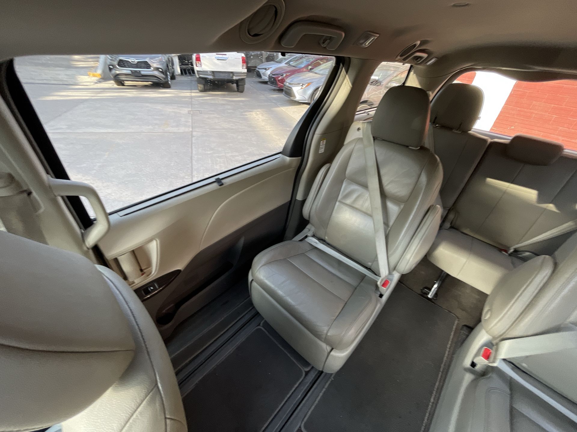 2019 Toyota SIENNA XLE PIEL