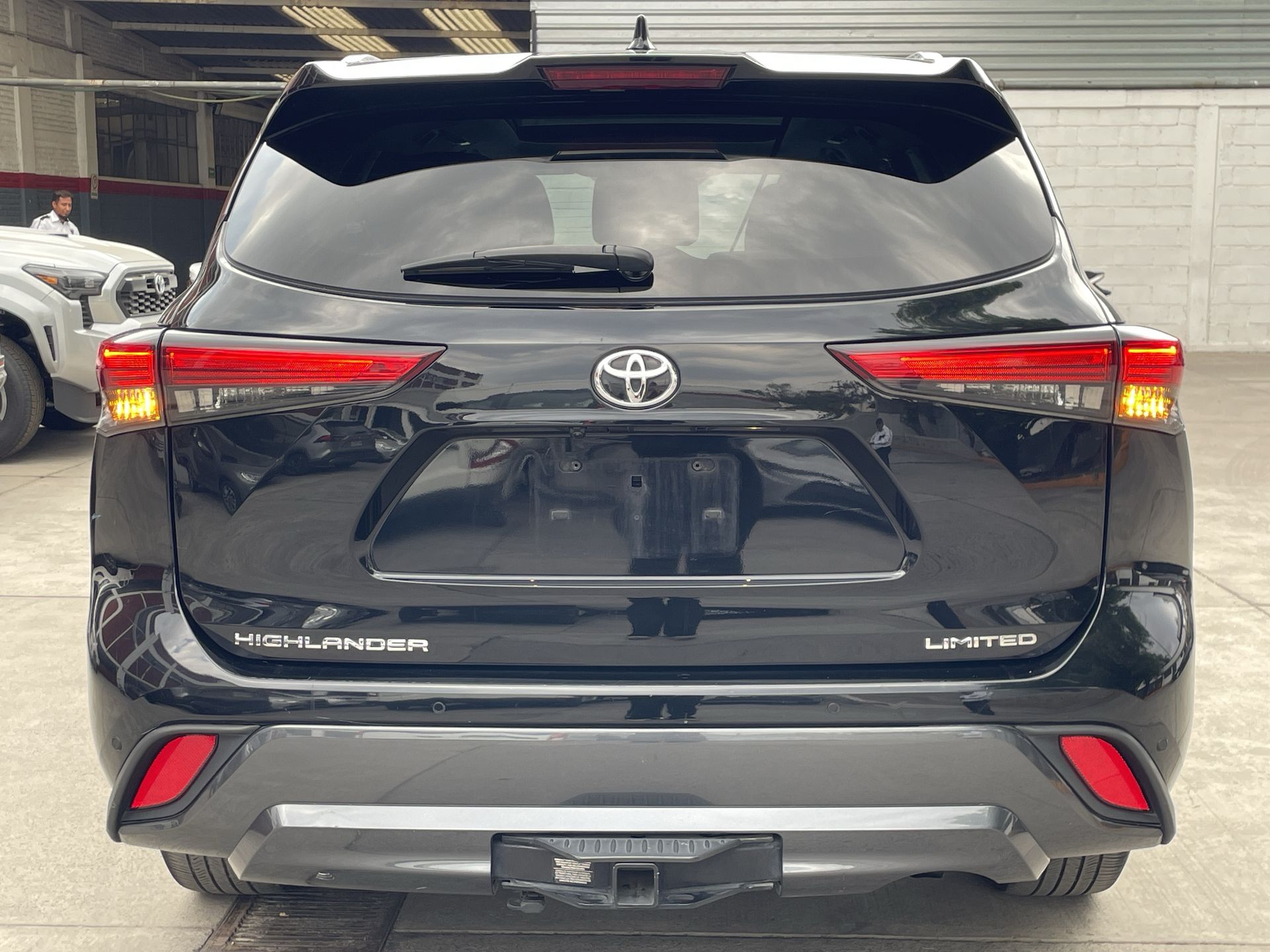2022 Toyota HIGHLANDER LIMITED PR