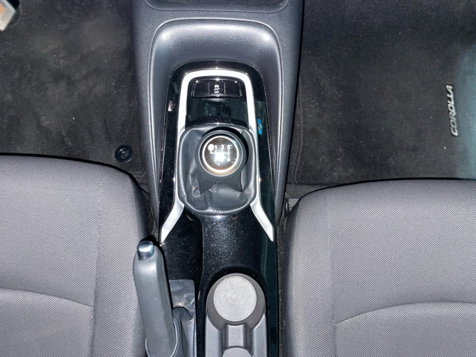 2021 Toyota COROLLA BASE MT