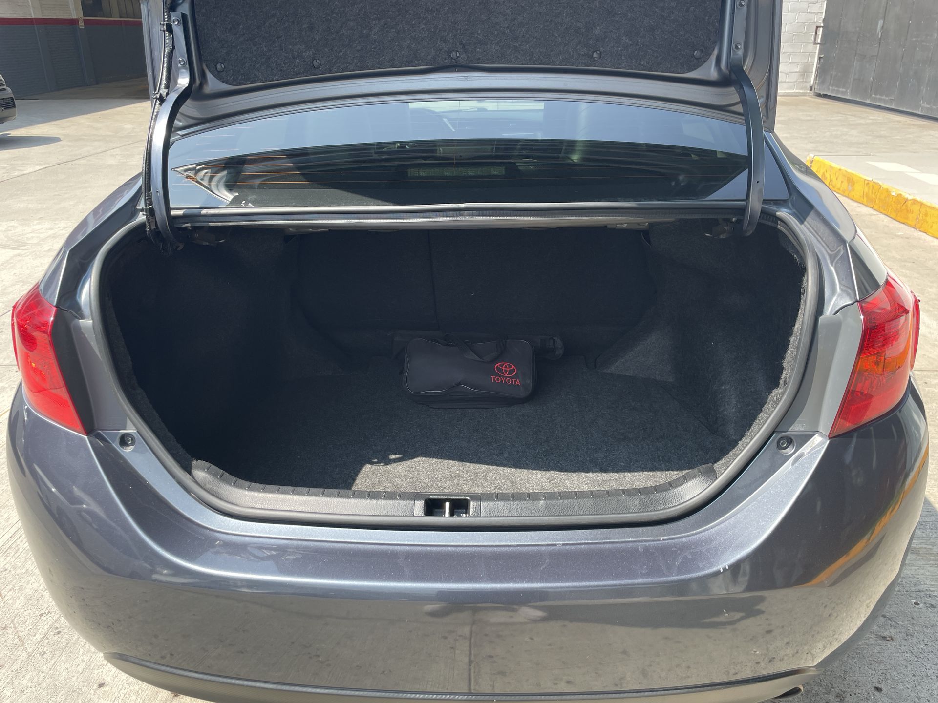 2017 Toyota COROLLA SE PLUS CVT