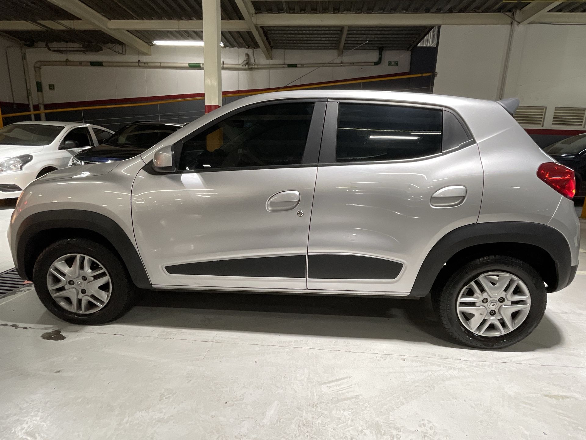 2022 RENAULT KWID BITONO