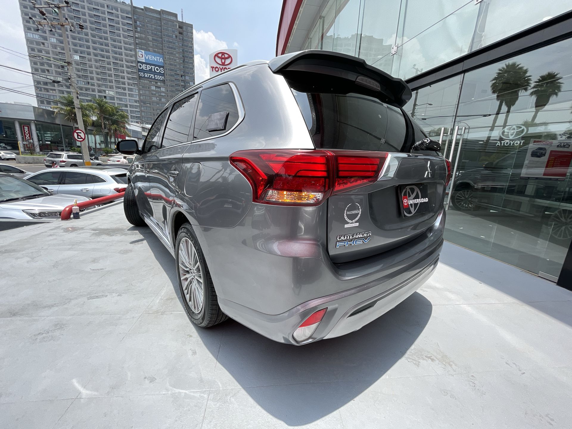 2021 Mitsubishi OUTLANDER LIMITED