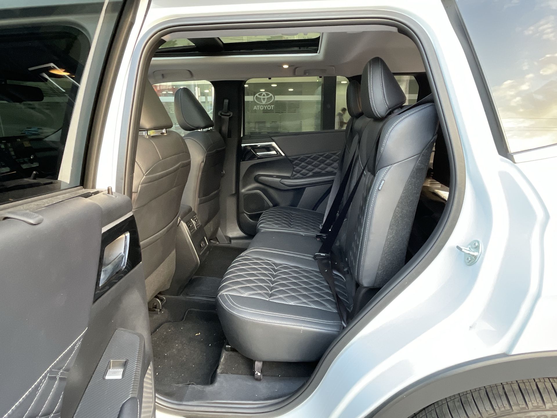 2024 Mitsubishi OUTLANDER DIAMOND